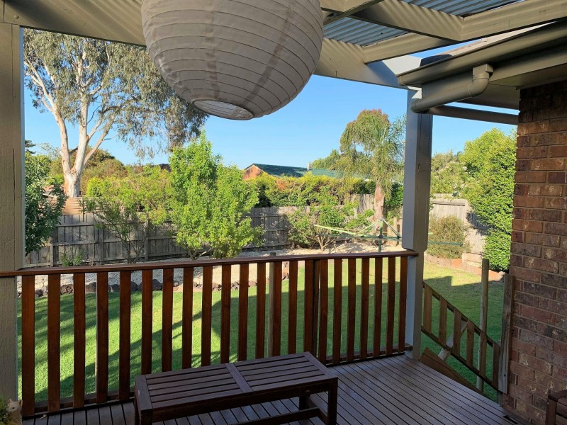 27 Whitford Way, Frankston VIC 3199