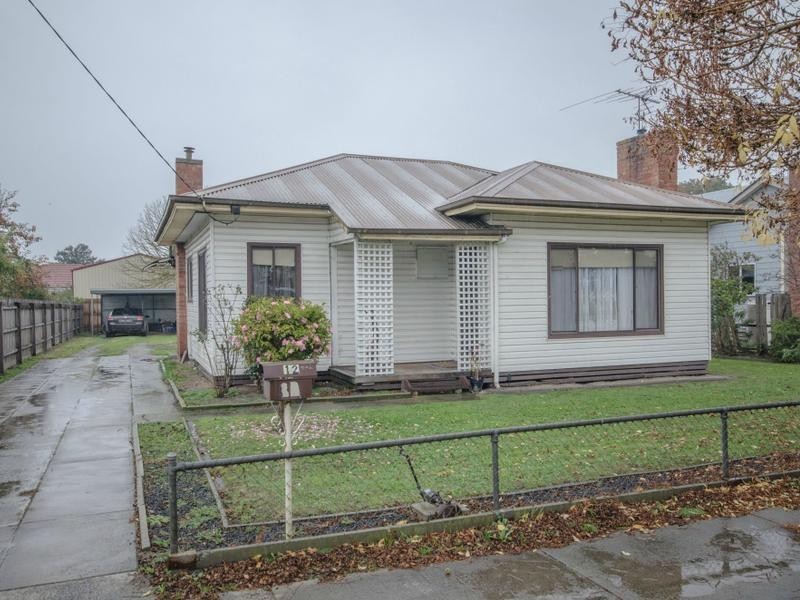 12 Sybella Ave, Koo Wee Rup VIC 3981