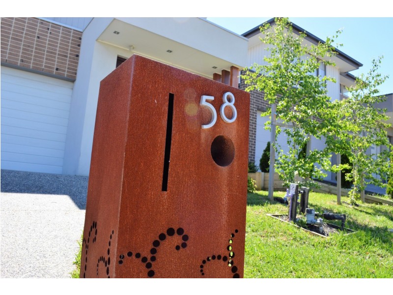 58 Ellaroo Circuit, Clyde North VIC 3978