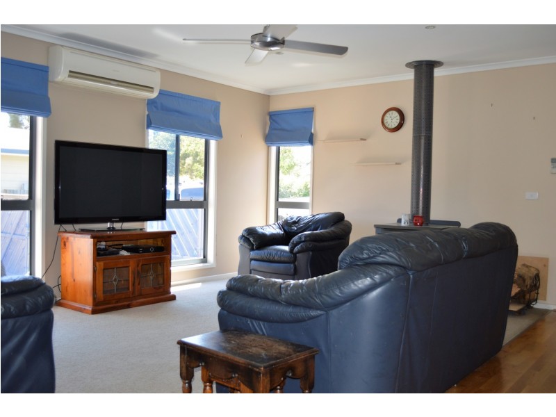 13 Bayview Road, Tooradin VIC 3980