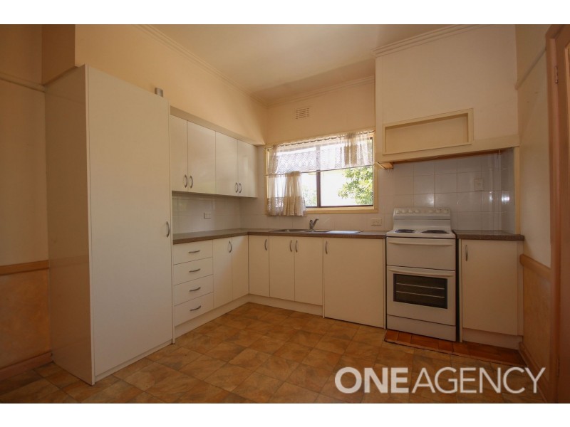 12 Sybella Avenue, Koo Wee Rup VIC 3981