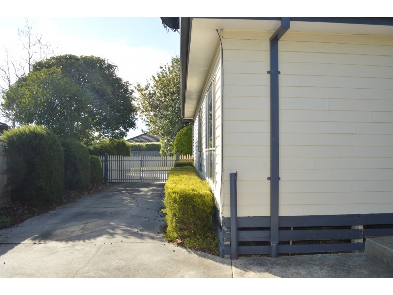 17 Station Street, Lang Lang VIC 3984