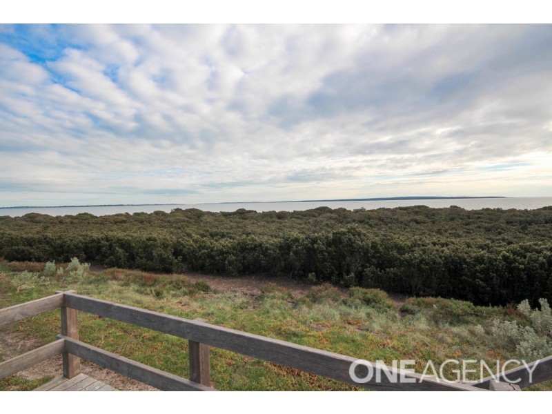 1 Beach Boulevard, Pioneer Bay VIC 3984