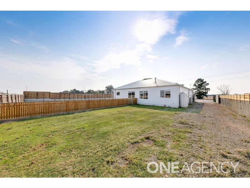 180 Rossiter Road, Koo Wee Rup VIC 3981