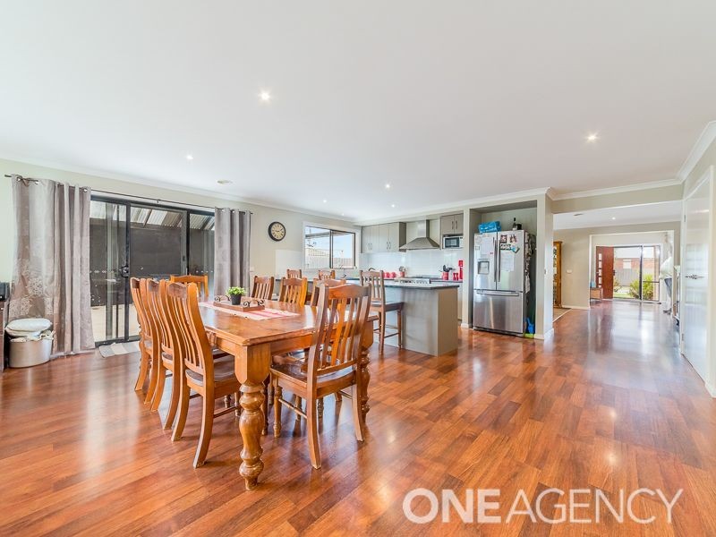 63 Bailey Bvd, Koo Wee Rup VIC 3981