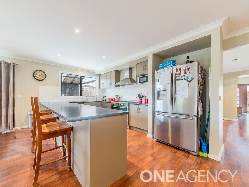 63 Bailey Bvd, Koo Wee Rup VIC 3981