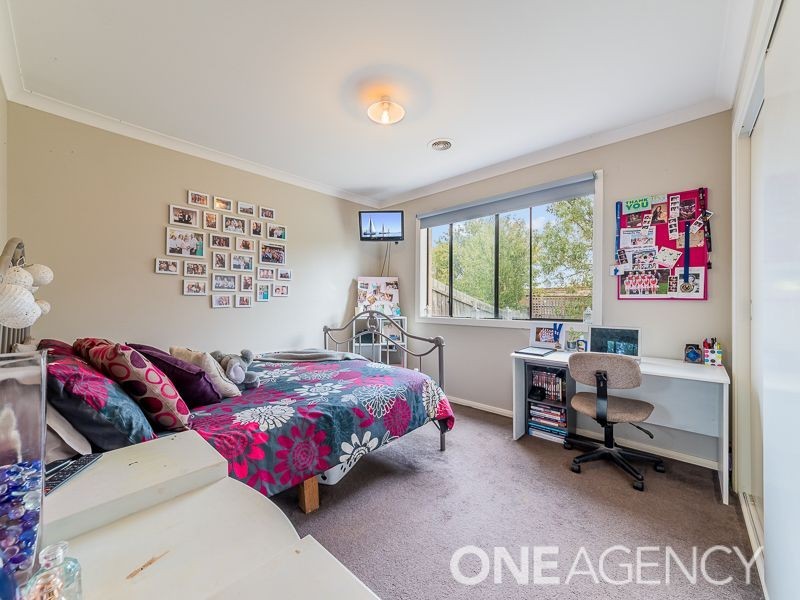 63 Bailey Bvd, Koo Wee Rup VIC 3981