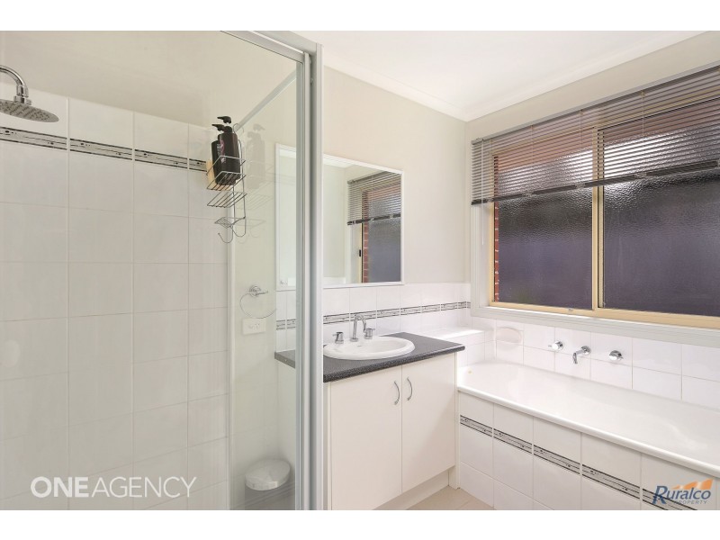 7/8a Henry Street, Koo Wee Rup VIC 3981