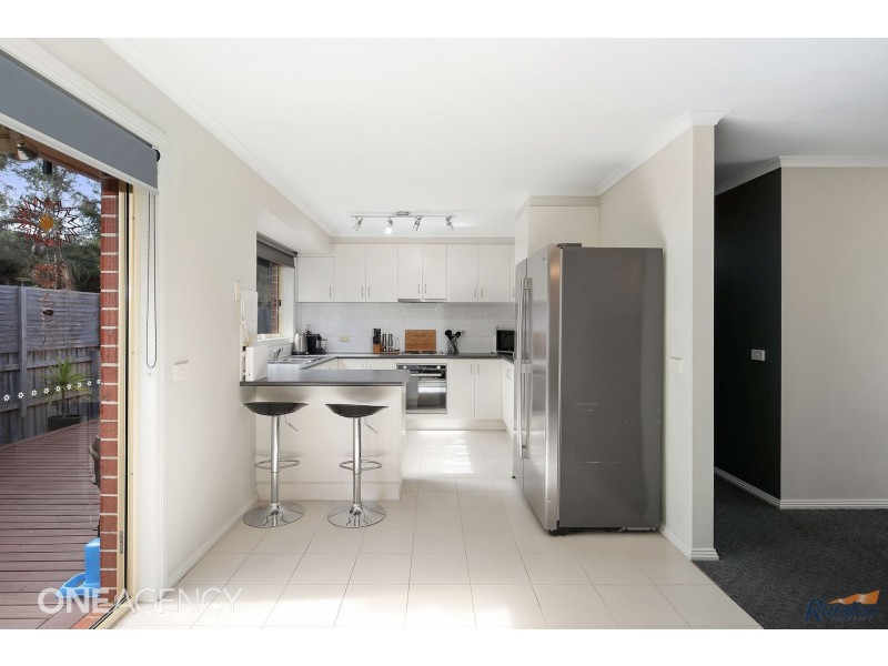 7/8a Henry Street, Koo Wee Rup VIC 3981