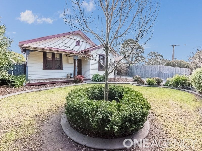 6 Alexandra Avenue, Koo Wee Rup VIC 3981