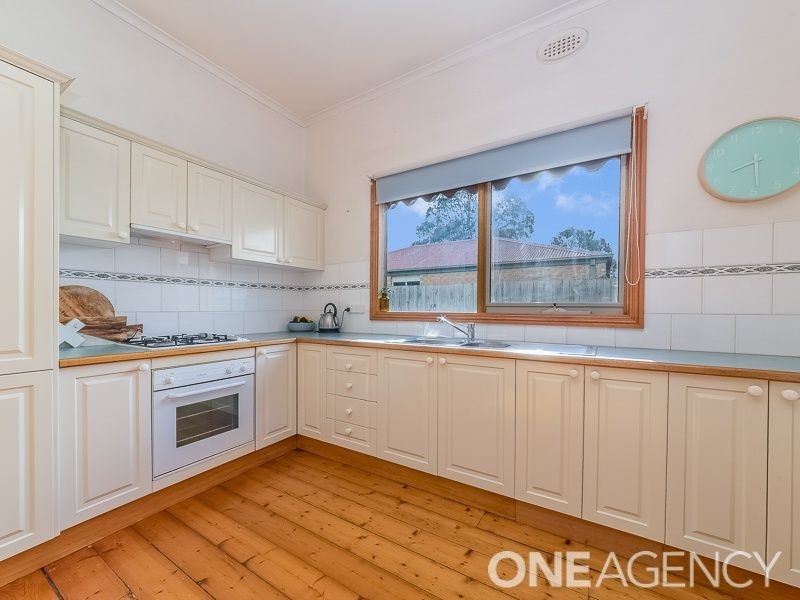 6 Alexandra Avenue, Koo Wee Rup VIC 3981