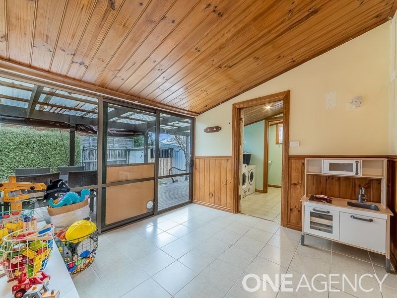 6 Alexandra Avenue, Koo Wee Rup VIC 3981