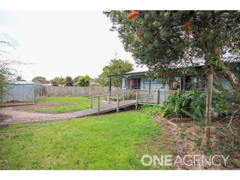 15 James Street, Lang Lang VIC 3984