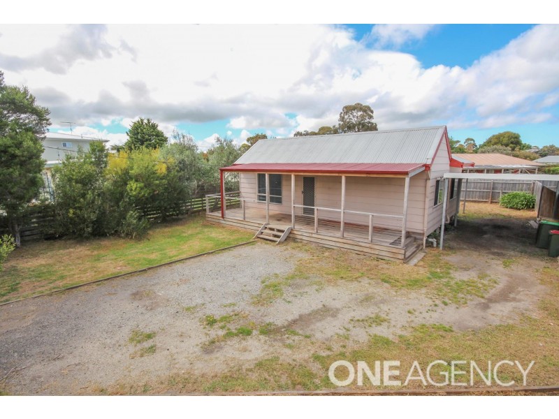 13 Scenorama Rd, Coronet Bay VIC 3984