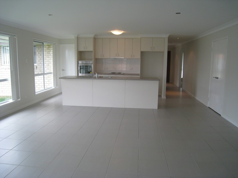 17 Fishburn Way, Eli Waters QLD 4655