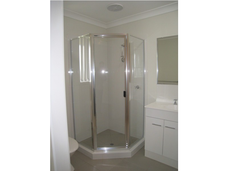 17 Fishburn Way, Eli Waters QLD 4655