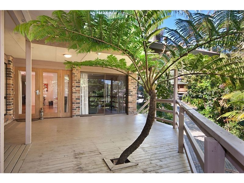 1 Bobra Glen, Ocean Shores NSW 2483