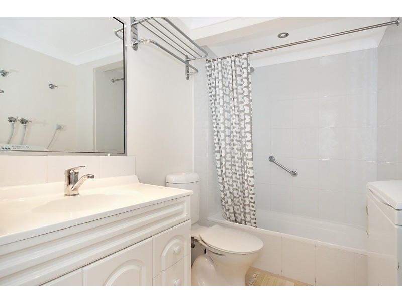 1 Bobra Glen, Ocean Shores NSW 2483