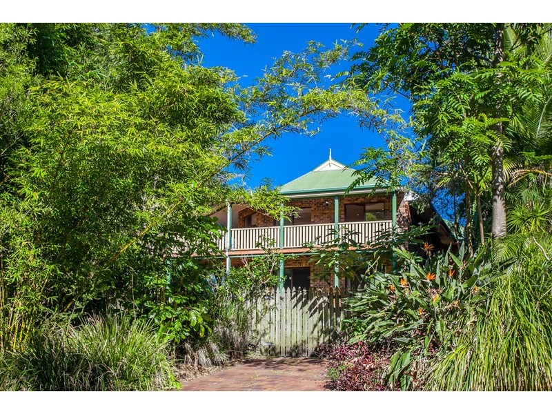 5 Hakea Crescent, Suffolk Park NSW 2481