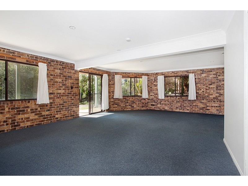 5 Hakea Crescent, Suffolk Park NSW 2481
