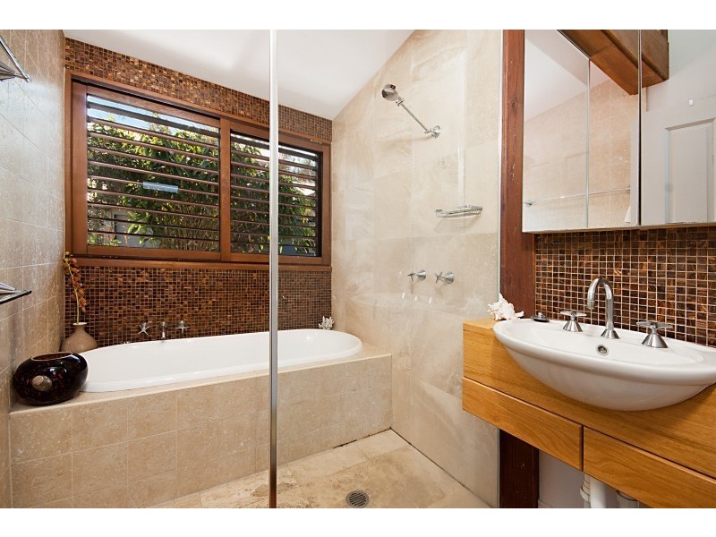 81 Caniaba Crescent, Suffolk Park NSW 2481