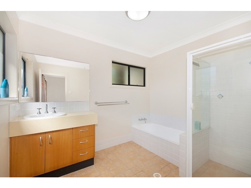 9 Red Bean Close, Suffolk Park NSW 2481