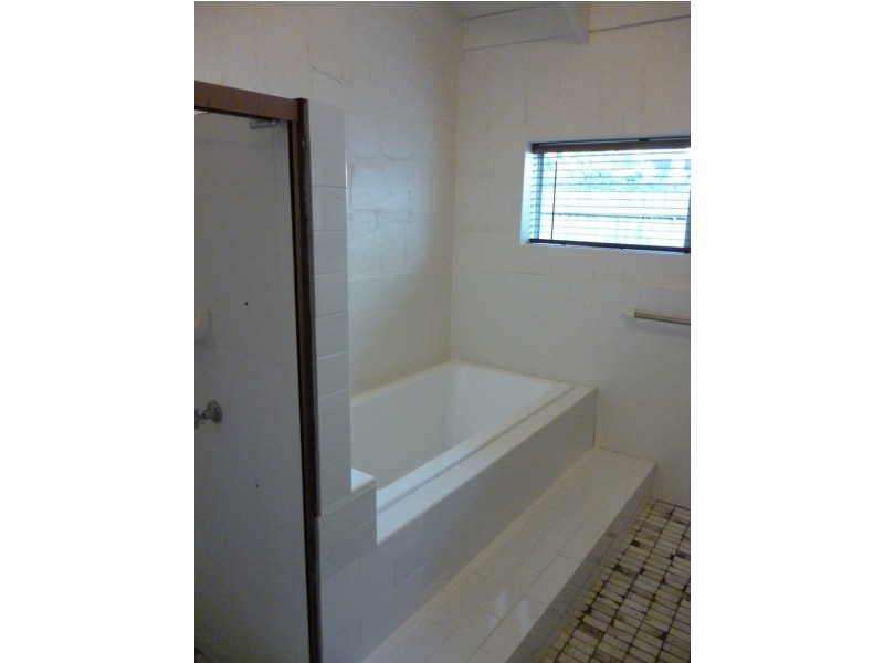 18 Wareham Street, Suffolk Park NSW 2481