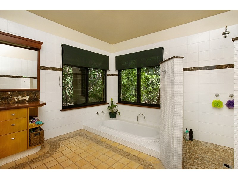 15 Cape Vista Drive, Ewingsdale NSW 2481