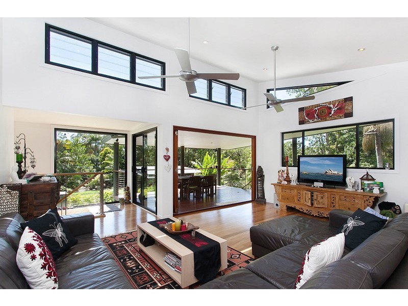 69 Plantation Drive, Ewingsdale NSW 2481