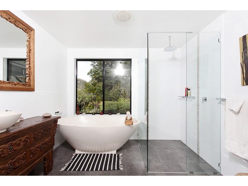 69 Plantation Drive, Ewingsdale NSW 2481