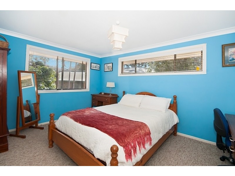 4 Wirree Drive, Ocean Shores NSW 2483