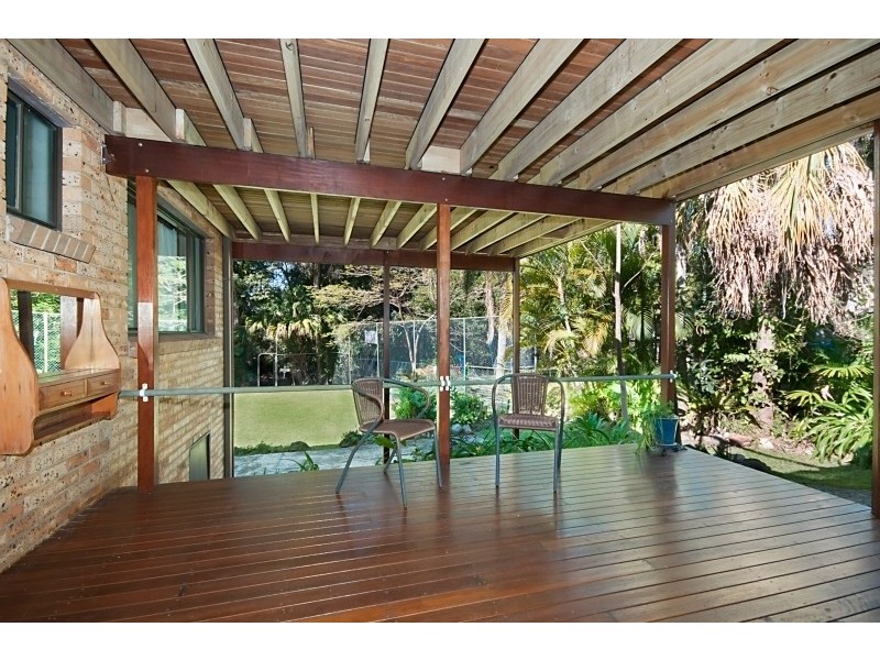 4 Wirree Drive, Ocean Shores NSW 2483