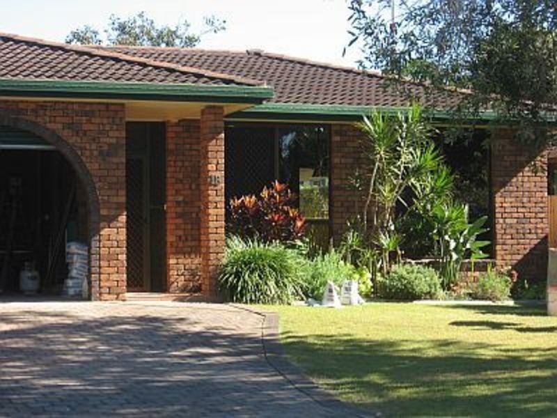 18 Brandon Street, Suffolk Park NSW 2481
