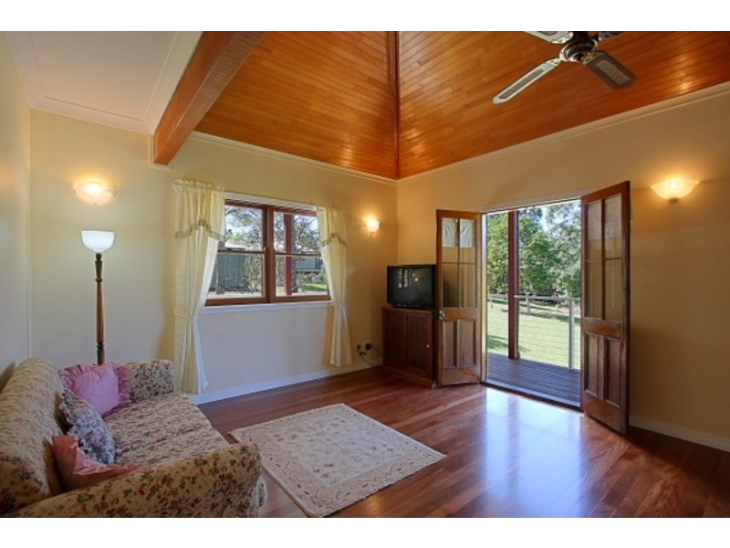 71 Plantation Drive, Ewingsdale NSW 2481