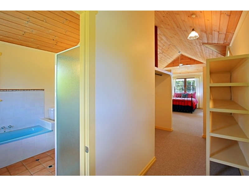 71 Plantation Drive, Ewingsdale NSW 2481