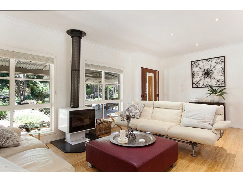 15 Plantation Drive, Ewingsdale NSW 2481