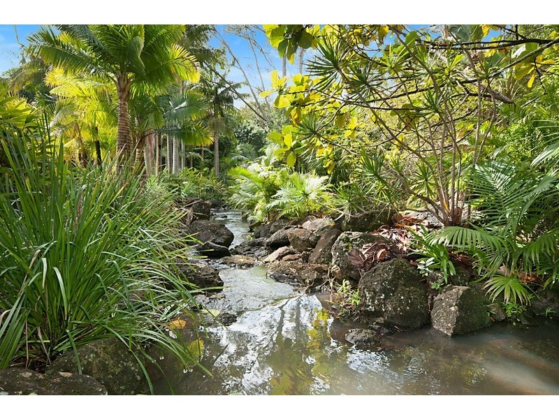 1 Plantation Drive, Ewingsdale NSW 2481