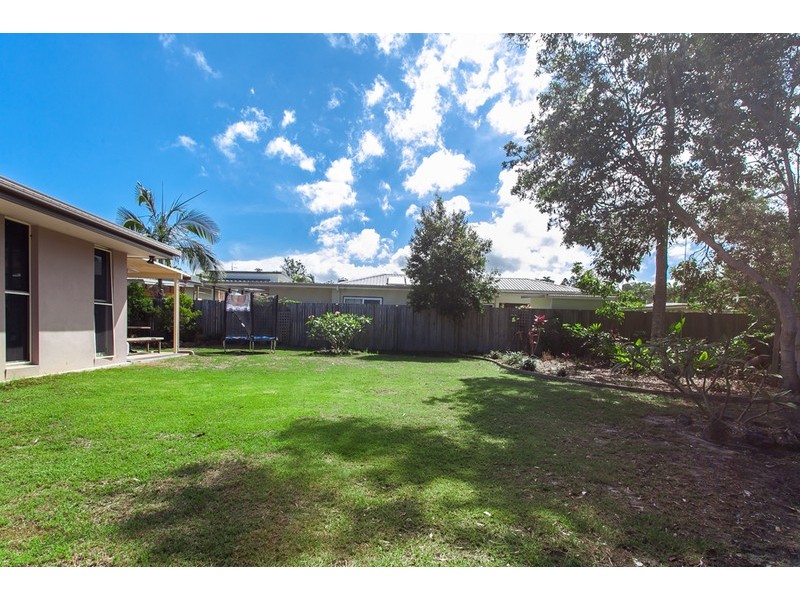 12 Miram Place, Ocean Shores NSW 2483