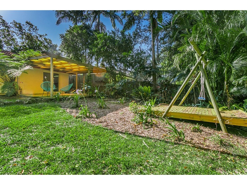 28 Bottlebrush Crescent, Suffolk Park NSW 2481