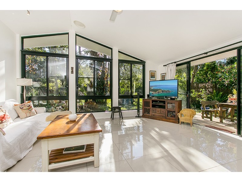 243 Broken Head Road, Suffolk Park NSW 2481