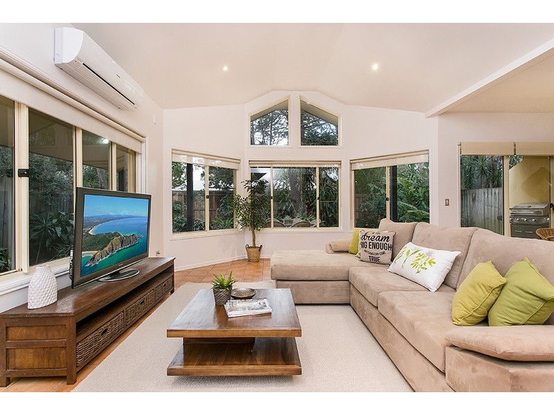 2/2B Kalemajere Drive, Suffolk Park NSW 2481