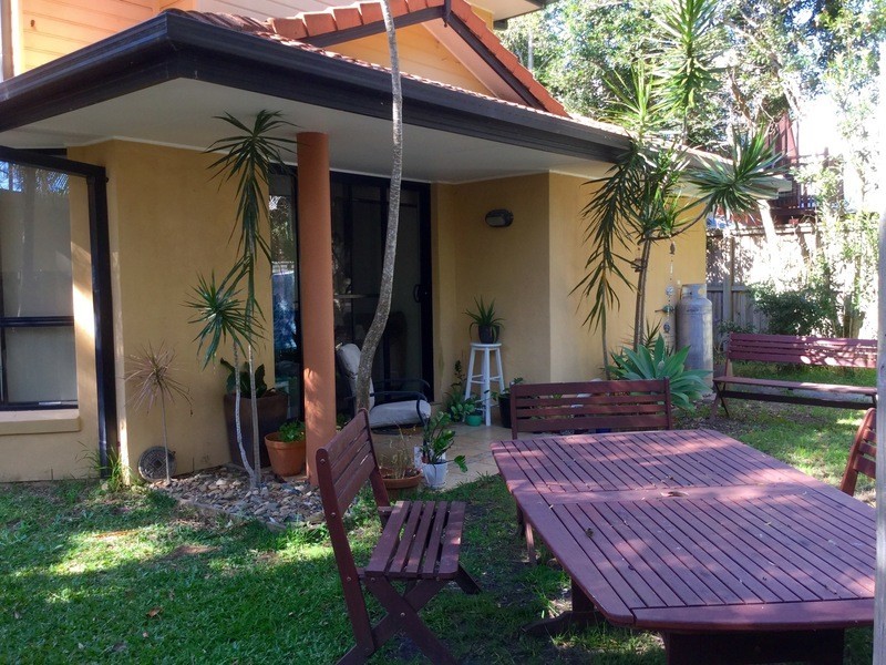 1/6 Sallywattle Drive, Suffolk Park NSW 2481