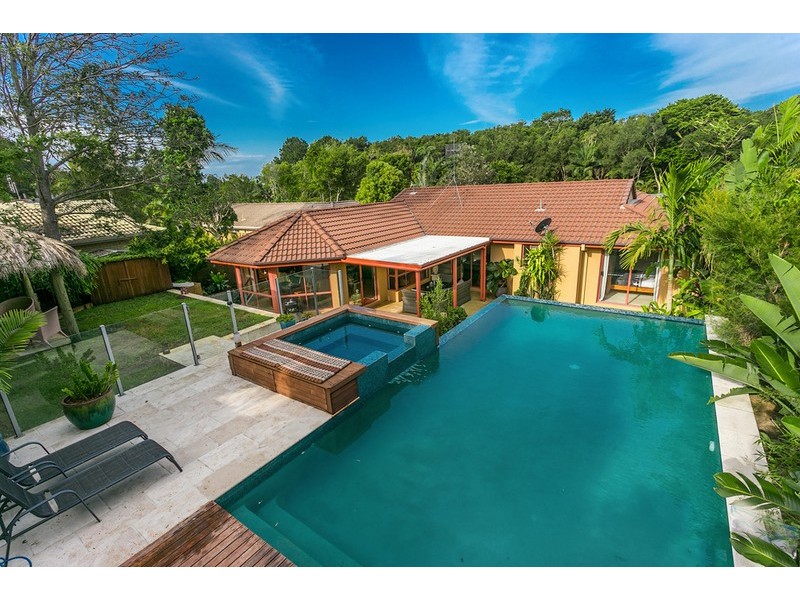 25 Bottlebrush Crescent, Suffolk Park NSW 2481