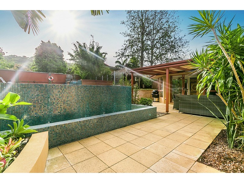 25 Bottlebrush Crescent, Suffolk Park NSW 2481