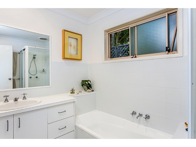 1/6  Beachside Drive, Suffolk Park NSW 2481