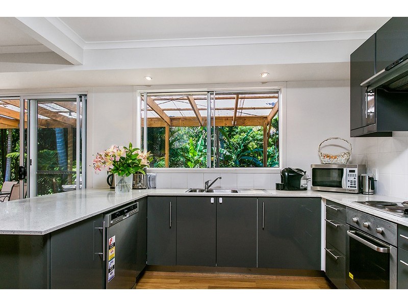 33 Plantation Drive, Ewingsdale NSW 2481