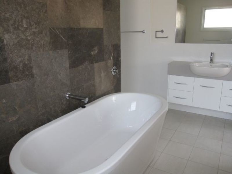 48 Bayshore Drive, Byron Bay NSW 2481