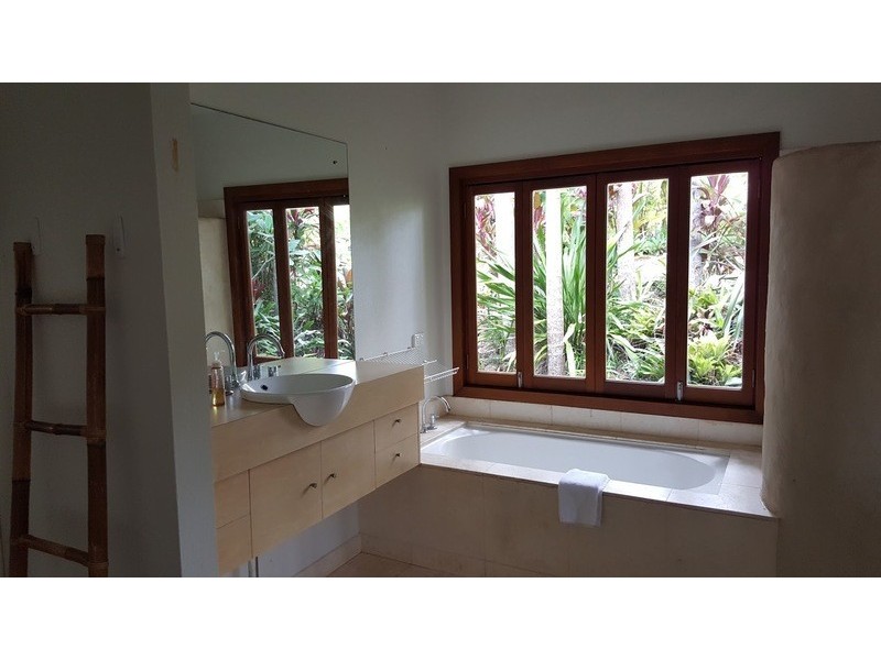 9 Angus Place, Ewingsdale NSW 2481