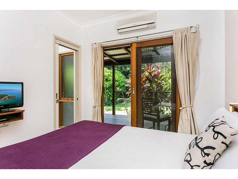 66 Plantation Drive, Ewingsdale NSW 2481