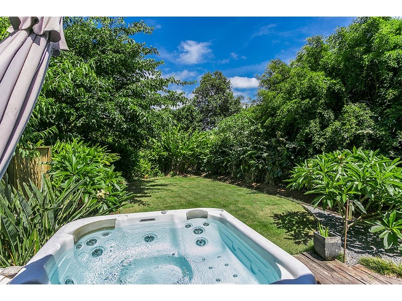 66 Plantation Drive, Ewingsdale NSW 2481